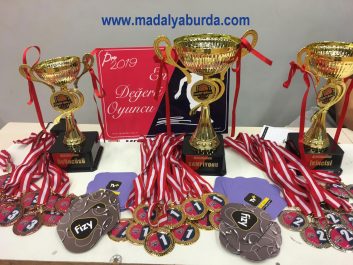 madalya-kupa karşıyaka-spor-kulübü