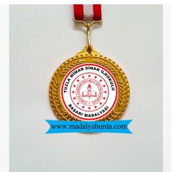 Başarı-madalya