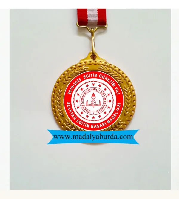 uzaktan-eğitim-başarı-madalyası